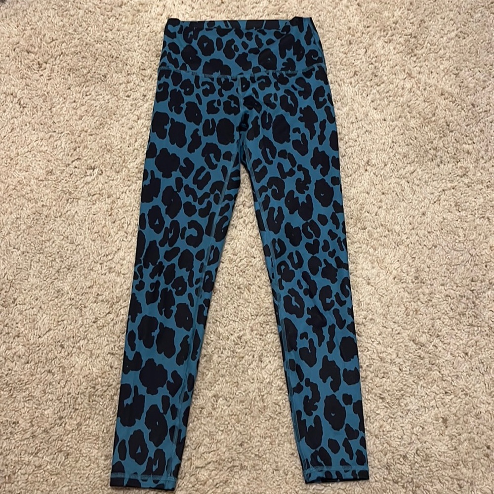 Fleo El Toro leopard print leggings